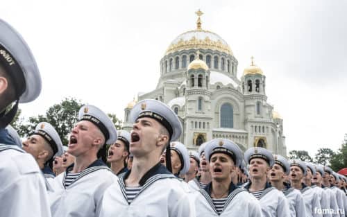 Присяга моряков прошла в Кронштадтском Морском соборе