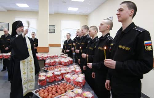 Пасхальные яства освящены в кронштадтском учебном центре ВМФ