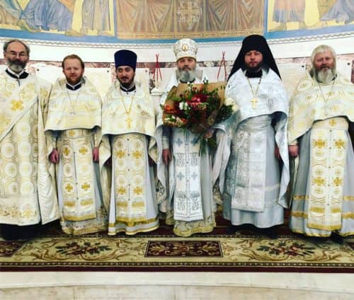 Настоятеля Морского собора поздравили с днем священнической хиротонии