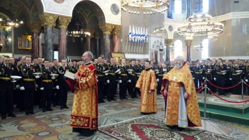 Молебен в день Великой Победы прошел в Кронштадтском Морском соборе