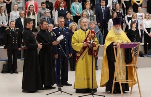 Выставка «Российскому флоту – быть!» открылась молебном
