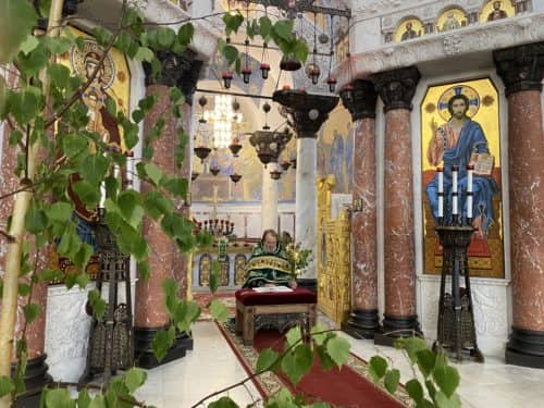 Архимандрит Алексий (Ганьжин) совершил Божественную Литургию в праздник Святой Троицы (Пятидесятницы)